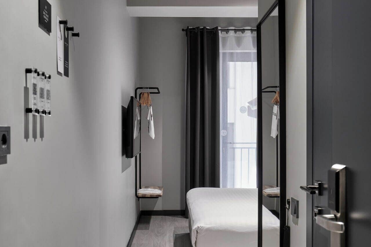 Soundproofing, iron/ironing board, free WiFi