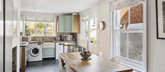 Beautiful Victorian Home on Peaceful Green Square