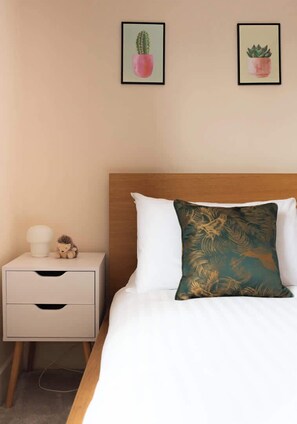 3 chambres, fer et planche à repasser, lit parapluie, Wi-Fi