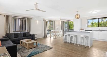 Spacious 3-Bed Home with Balcony in Hervey Bay