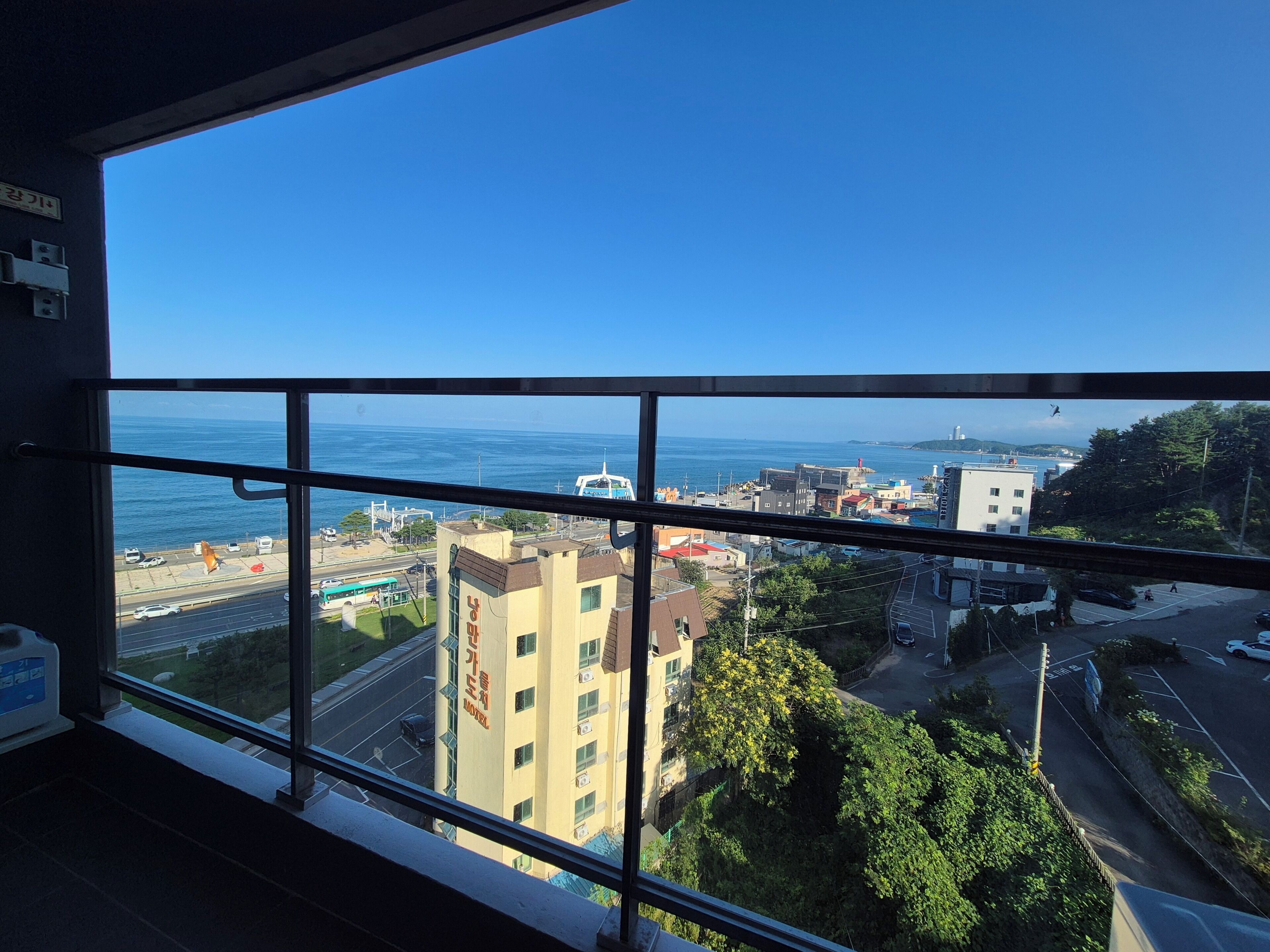 Standard Room with Partial Ocean View | Balkong