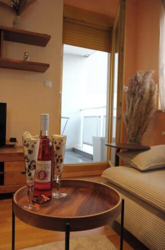 Aniks cozy apartment with netflix,hbo in Zagreb