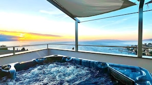 Bain à remous extérieur