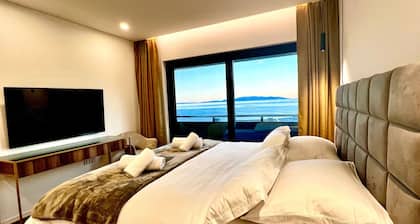Villa Palazzo Blue by Villas Guide