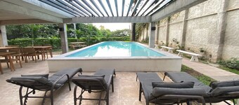 Spacious Modern and Cozy Apartment with Pool and Gym