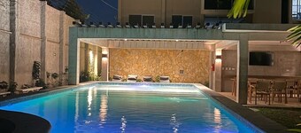 Spacious Modern and Cozy Apartment with Pool and Gym