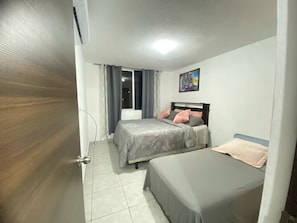 3 chambres, bureau, fer et planche à repasser, Wi-Fi