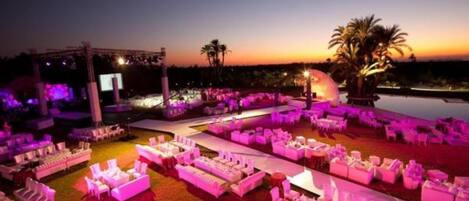 Espace banquet en plein air