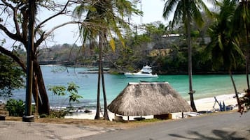Apartment, 3 Bedrooms, Accessible, Balcony | Beach