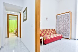 Living area - GuestHost - B&B Lungomare Centro - Arechi Room (Salerno)