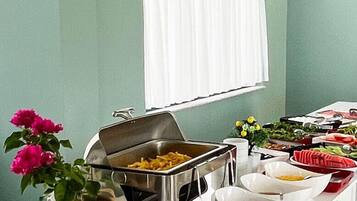 Desayuno estilo bufé
