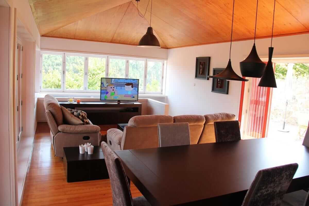 Casa, 4 quartos, para fumantes, sacada | Sala de estar