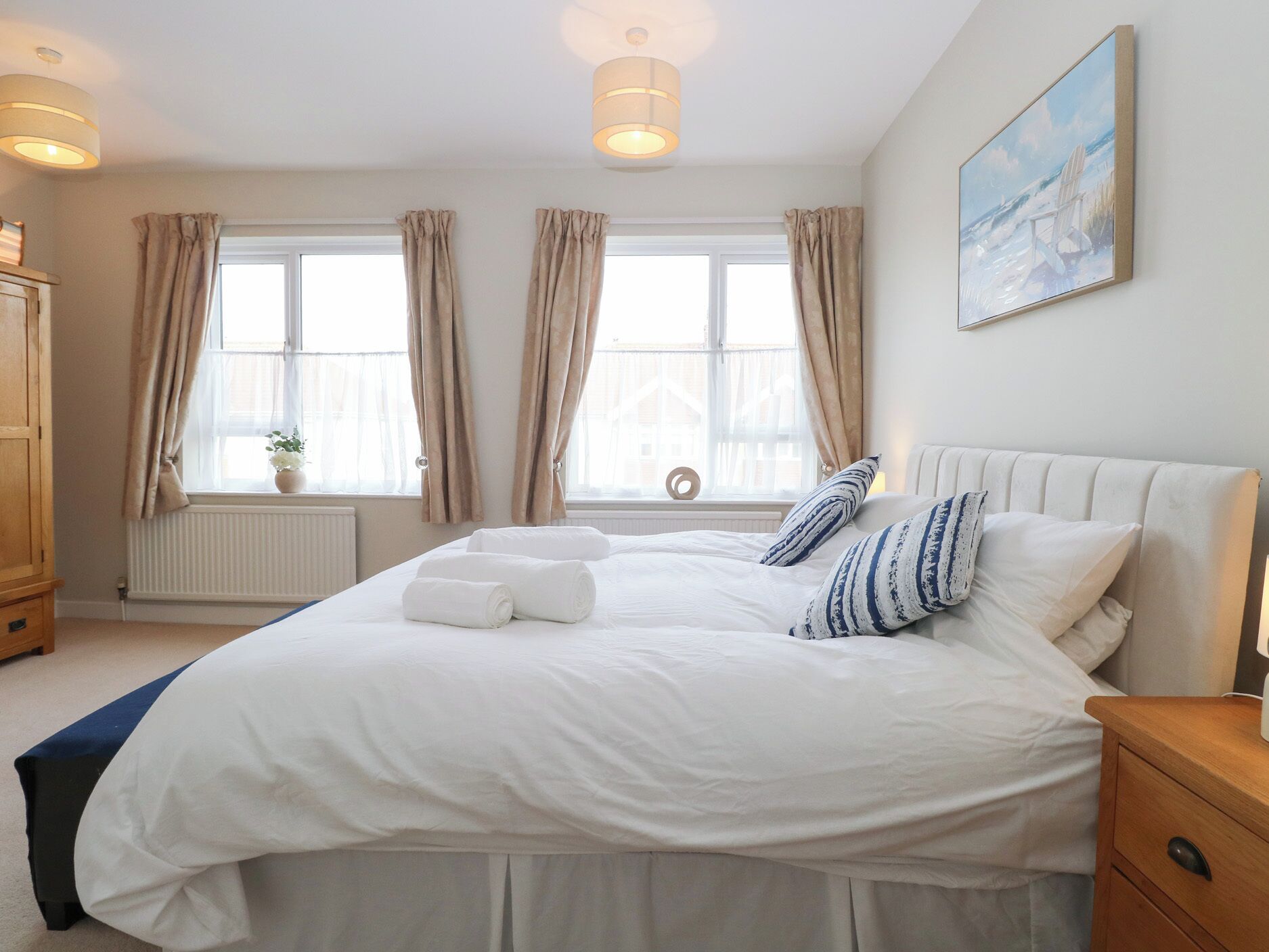5 bedrooms, individually decorated, individually furnished, free WiFi