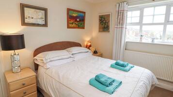 3 bedrooms, individually decorated, individually furnished, free WiFi