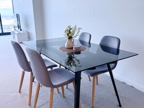 Dining - Horizon Haven with Panorama view with Free parking (Brisbane City)