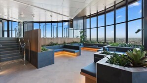 Interior - Horizon Haven with Panorama view with Free parking (Brisbane City)