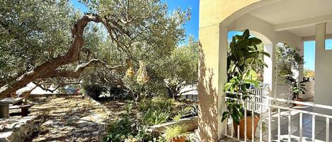 Enceinte de lâhĂ©bergement