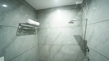 Deluxe Room | Bathroom | Slippers