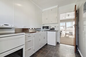 Fridge, microwave, oven, cookware/dishes/utensils