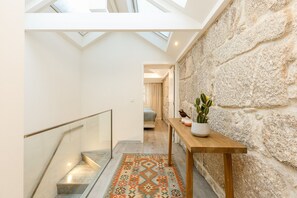 2 bedrooms, iron/ironing board, free WiFi