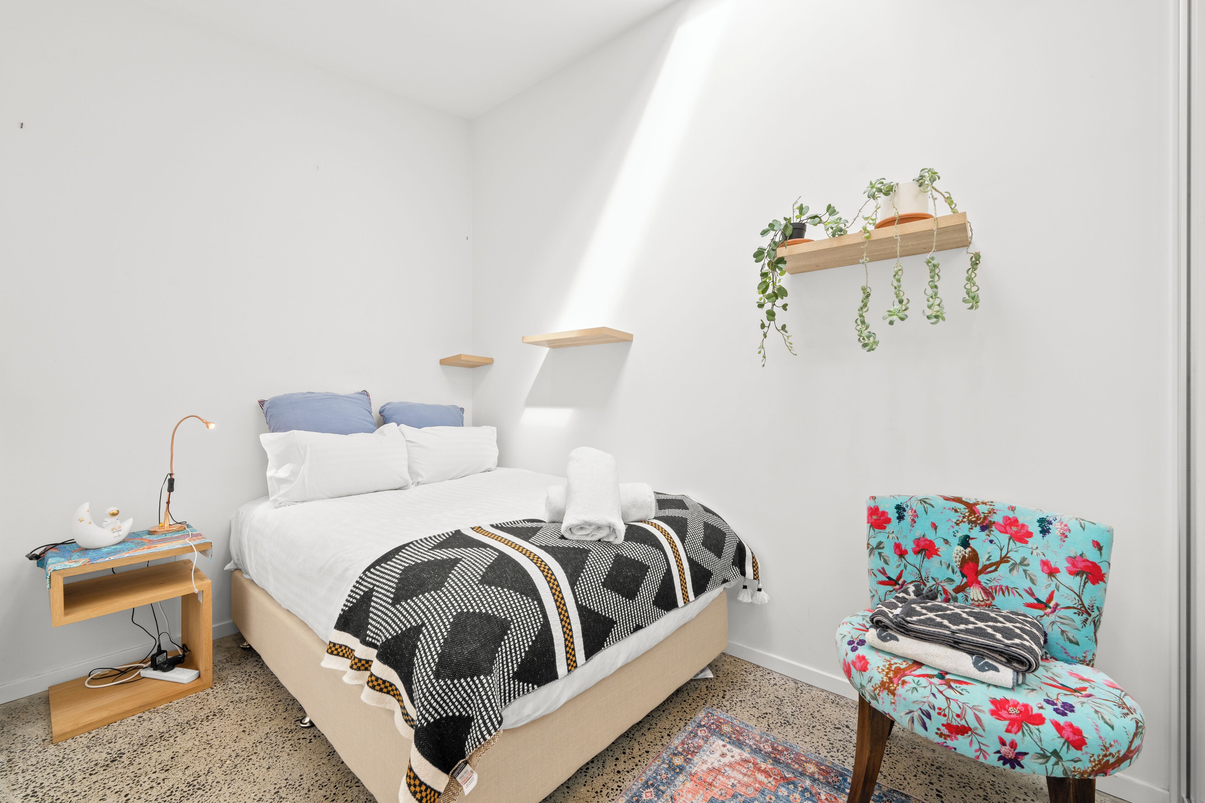 Design Townhome | Free WiFi