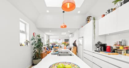 2 Bedroom House - Hobart CBD