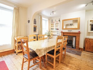 Dining - Mor Iwerddon (Barmouth)