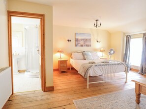 4 bedrooms, individually decorated, individually furnished, free WiFi - Mor Iwerddon (Barmouth)