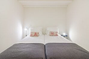 1 chambre, fer et planche à repasser, Wi-Fi gratuit