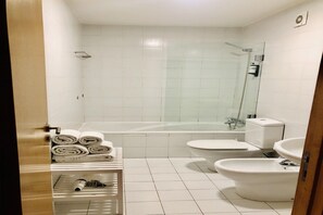 Hair dryer - Cozy City Family Retreat (Oporto)