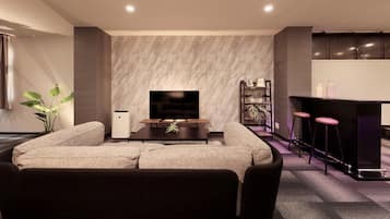 City Suite, Non Smoking | Living area | 75-inch flat-screen TV with digital channels