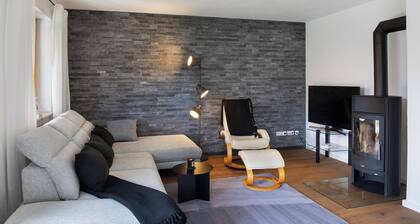 Alpblick Apartment - Dreitorspitze mit Bergblick, Privatem Garten und Wi-Fi