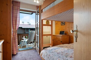 1 bedroom, free WiFi, bed sheets