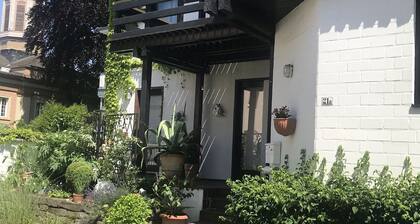 Studio 'Dora Brand' mit gemeinsamer Terrasse, gemeinsamem Garten und Wi-Fi