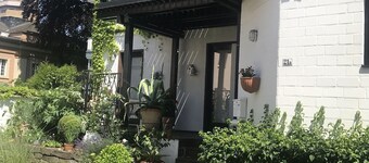 Studio 'Dora Brand' with Shared Terrace, Shared Garden and Wi-Fi