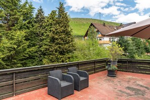 Terrace/patio - Room 'No. 3' with Shared Garden, Balcony and Wi-Fi (Sasbachwalden)