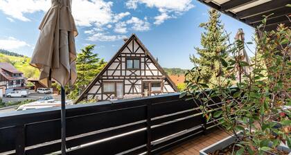 Room 'Double Room No. 4' with Shared Garden, Balcony and Wi-Fi
