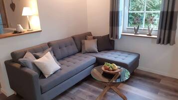 Fernseher, Stereoanlage
