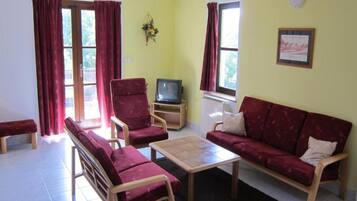 Rumah Klasik, 3 kamar tidur | Ruang keluarga