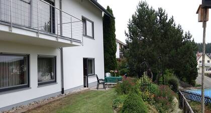 Studio 'Haus Am Waldpark' mit privater Terrasse, privatem Garten und Wi-Fi