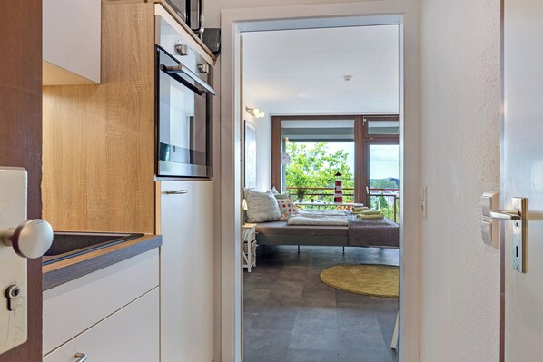 2 bedrooms, free WiFi, bed sheets - Apartment 'Leuchtturm' with Balcony and Wi-Fi (Wunstorf)