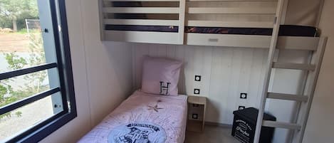 3 bedrooms, WiFi