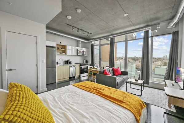 1 bedroom, iron/ironing board, WiFi, bed sheets