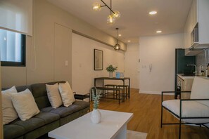 TV, offices - w* | Modern 1BR in San Isidro (Lima)
