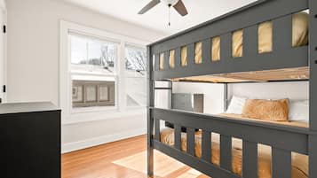 3 habitaciones, tabla de planchar con plancha y wifi