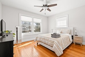 3 bedrooms, iron/ironing board, WiFi