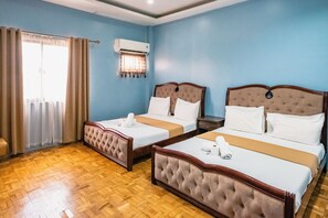 Family Double or Twin Room | Desk, laptop workspace, free WiFi
