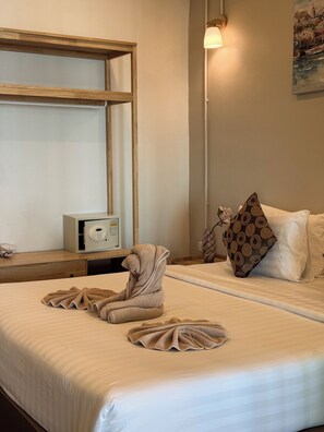 Family Quadruple Room, Balcony, Ocean View | Free WiFi - Samet Lucky Resort (Rayong)