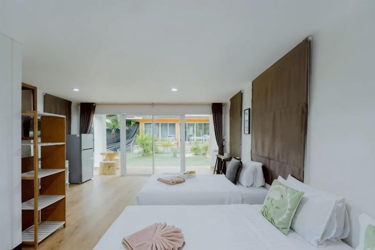 Comfy Family with Forest View