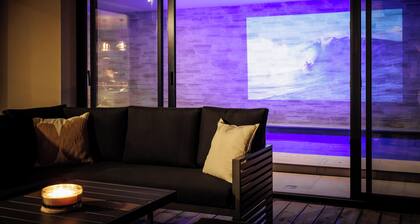 Villa Frégate, elegant and friendly, indoor heated pool, golf and beach